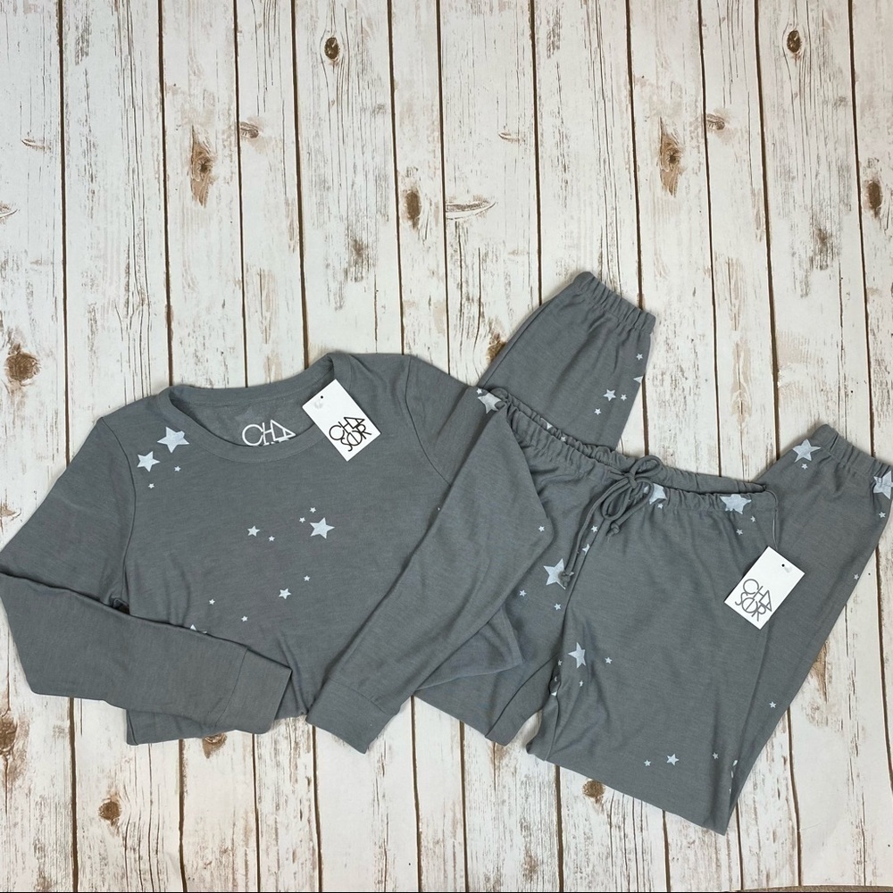 Chaser 2 piece loungewear set gray with stars